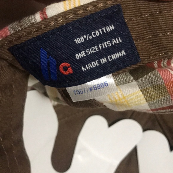 Hooters Hat - Picture 4 of 7